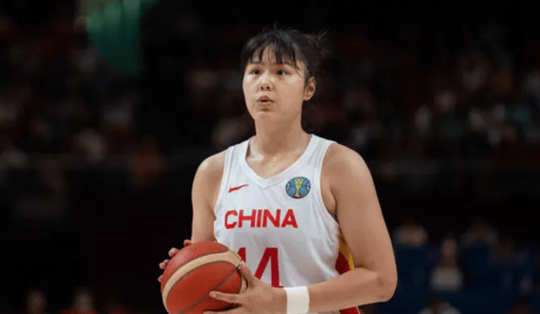 李月汝：这将是我最后一次进入WNBA 如果我还是受不了 我就回中国